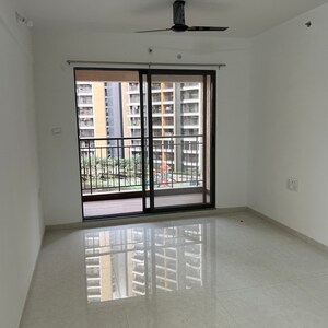 Room in 3 BHK Apartment at Pride World City Wellington, Madhav Nagar – for Rent