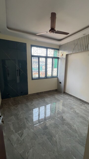 Room in 4 BHK Apartment at M3M Altitude, Sector 65 – for Sale