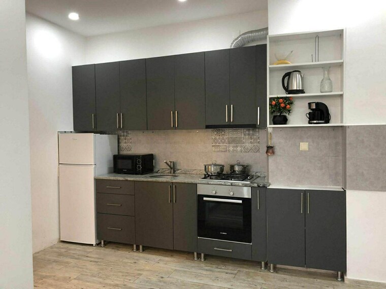 Kitchen, malviya nagar 3 Bedroom 110 Sq.Yd. Builder Floor In Malviya Nagar Delhi 9673790