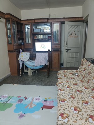 Parking in 1 BHK Apartment at Mandakini CHS, Dahisar East – for Rent