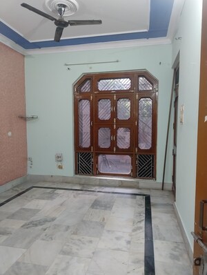 Furnished Amenities in  Shop at Gomti Nagar – for Rent