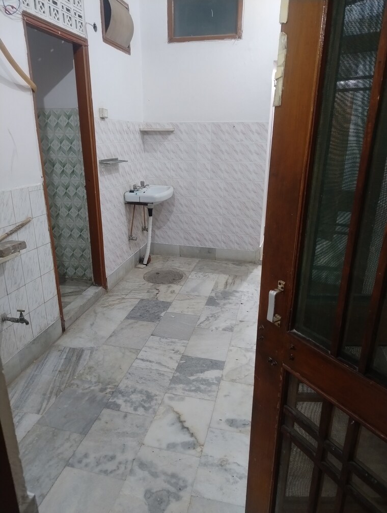 Kitchen, gomti nagar Commercial Shop 1290 Sq.Ft. In Gomti Nagar Lucknow 9673951