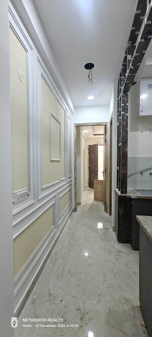 Building Lobby in 1 BHK Builder Floor at Sector 73 – for Sale