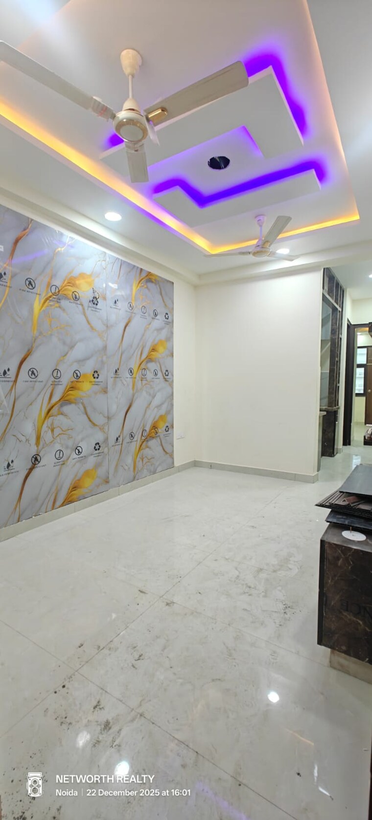 Bedroom, sector 73 1 Bedroom 600 Sq.Ft. Builder Floor In Sector 73 Noida 9674049