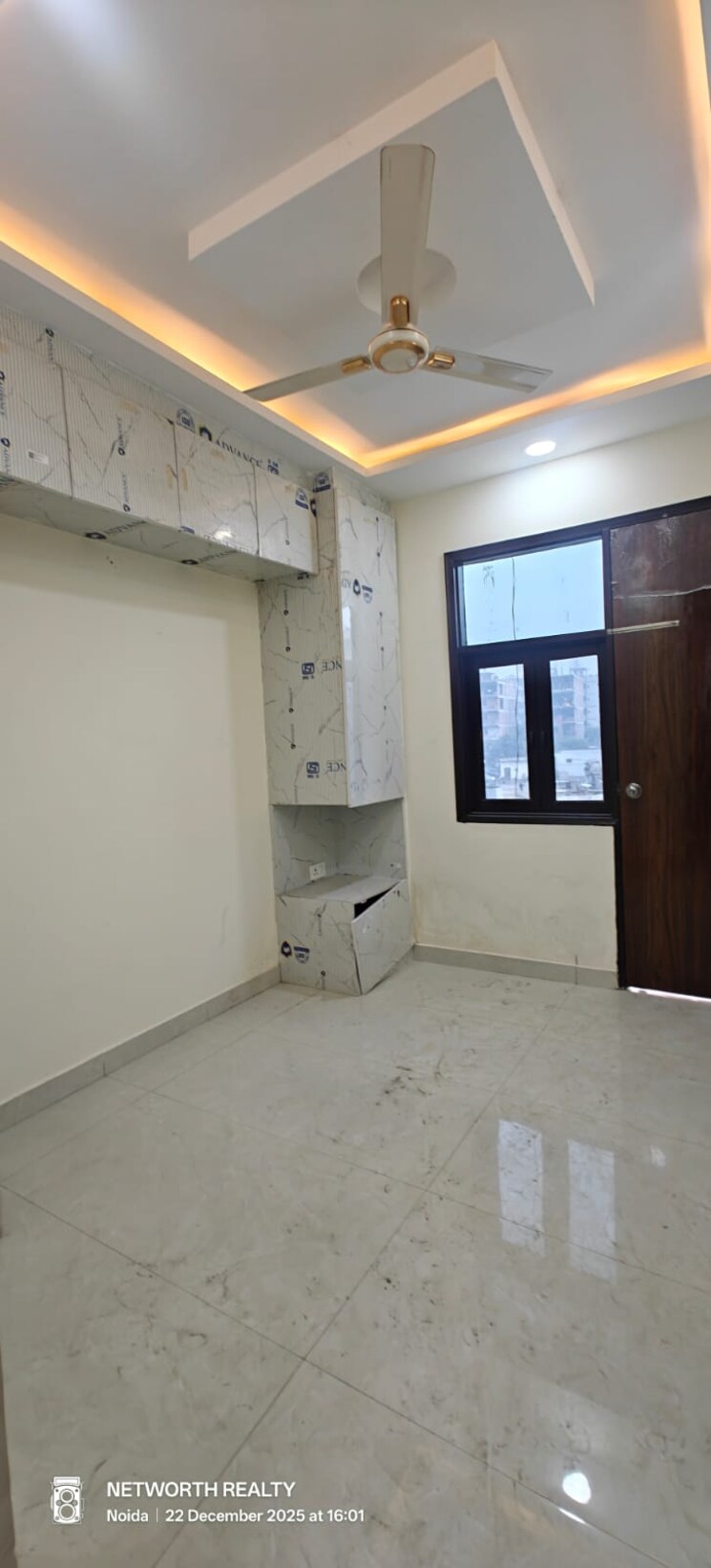 undefined, sector 73 1 Bedroom 600 Sq.Ft. Builder Floor In Sector 73 Noida 9674049