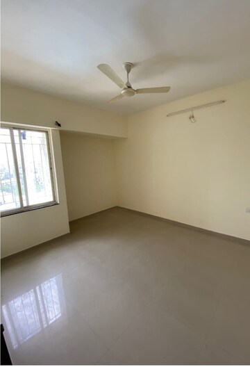 Bedroom in 1 BHK Apartment at Raheja Vistas Phase 3, Mohammadwadi – for Rent