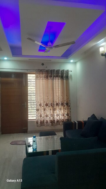 Living Room in 3 BHK Builder Floor at Uppal Southend, Sector 49 – for Rent