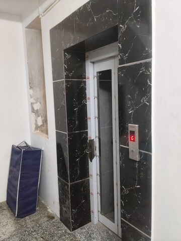 Building Lobby in 3 BHK Builder Floor at Bharat Society, Dwarka Mor – for Sale