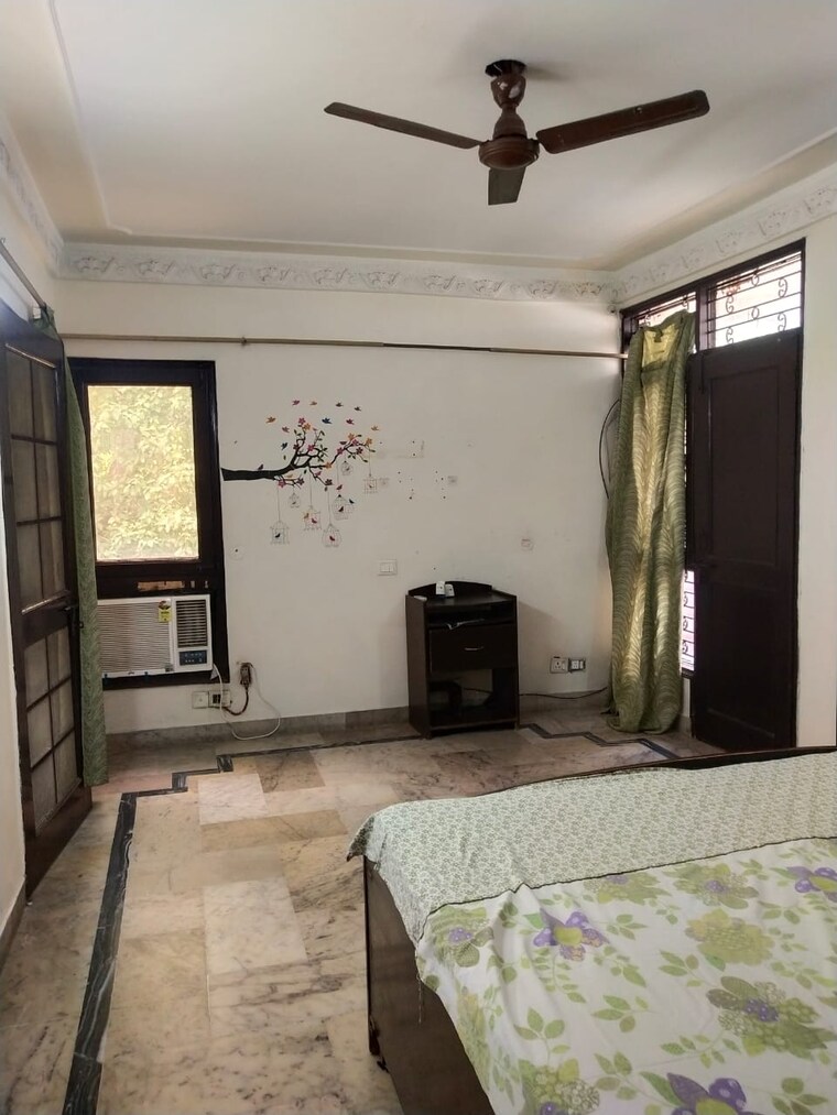 Bedroom, sector 55 1 Bedroom 850 Sq.Ft. Villa In Sector 55 Noida 9674113