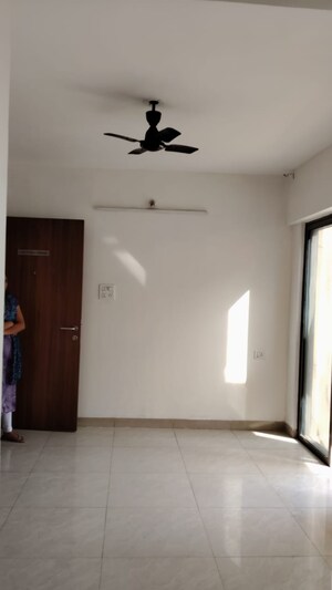 Room in 1.5 BHK Apartment at Amit Colori, Undri – for Sale