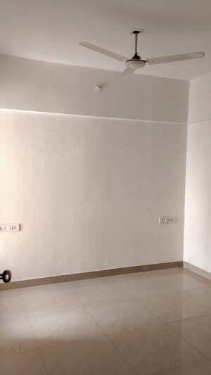 Room in 1.5 BHK Apartment at Amit Colori, Undri – for Sale