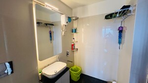 Master Bedroom in 3 BHK Apartment at Piramal Mahalaxmi, Mahalaxmi – for Rent