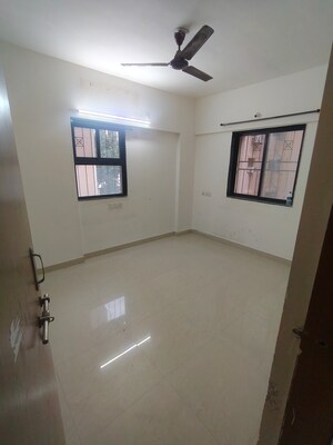 Room in 2 BHK Apartment at Raheja Vistas Phase 3, Mohammadwadi – for Rent