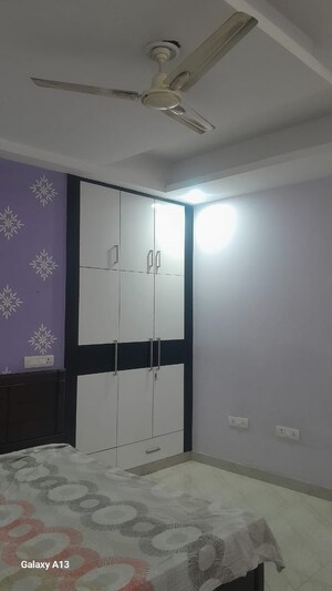 Room in 4 BHK Builder Floor at Uppal Southend, Sector 49 – for Rent