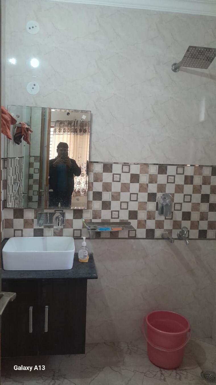 Bathroom, uppal-southend 4 Bedroom 2400 Sq.Ft. Builder Floor In Sector 49 Gurgaon 9674128