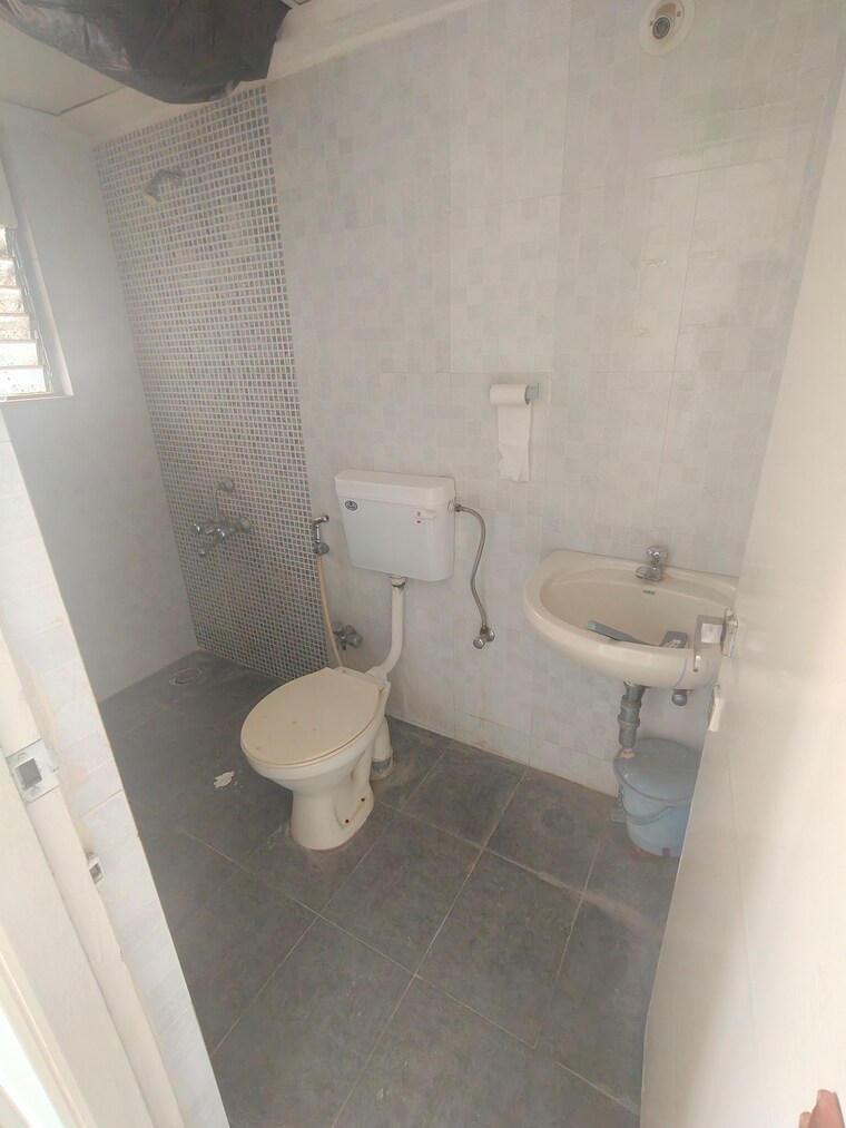 Bathroom, tata-inora-park 3 Bedroom 1550 Sq.Ft. Apartment In Undri Pune 9674131