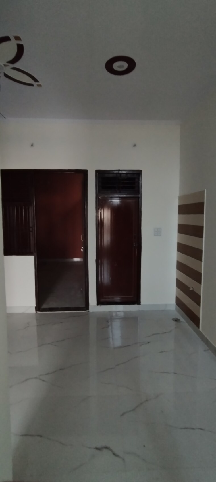 Room, lal kuan 4 Bedroom 1350 Sq.Ft. Independent House In Lal Kuan Ghaziabad 9674132