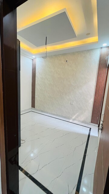 Bathroom in 4 BHK Independent House at Lal Kuan – for Sale
