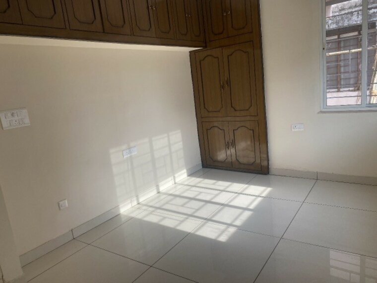 Room, doranda 3 Bedroom 1100 Sq.Ft. Apartment In Doranda Ranchi 9674151