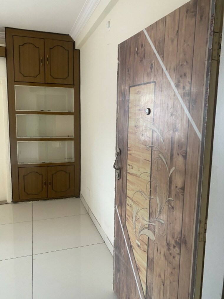 Room, doranda 3 Bedroom 1100 Sq.Ft. Apartment In Doranda Ranchi 9674151