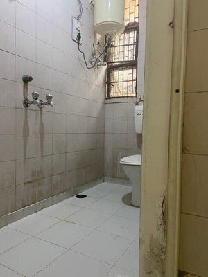 Bathroom in 1.5 BHK Apartment at Uma Cooperative Society, Mayur Vihar 1 – for Rent