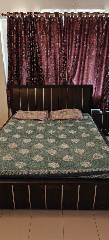 Bedroom in 3 BHK Apartment at Kamala Ashish Tower, Kandivali West – for Rent