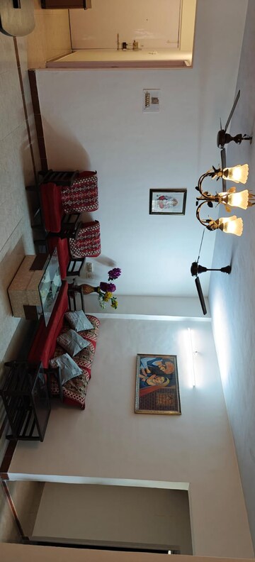 Furnished Amenities in 3 BHK Apartment at Kamala Ashish Tower, Kandivali West – for Rent