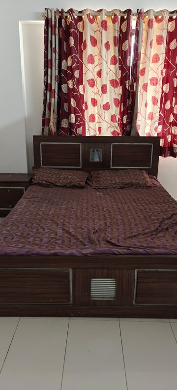 Bedroom in 3 BHK Apartment at Kamala Ashish Tower, Kandivali West – for Rent