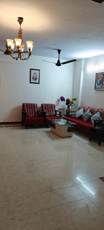 Living Room in 3 BHK Apartment at Kamala Ashish Tower, Kandivali West – for Rent