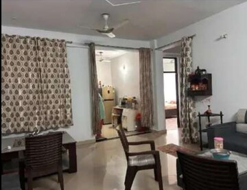 Living Room in 3 BHK Apartment at Daliganj – for Rent