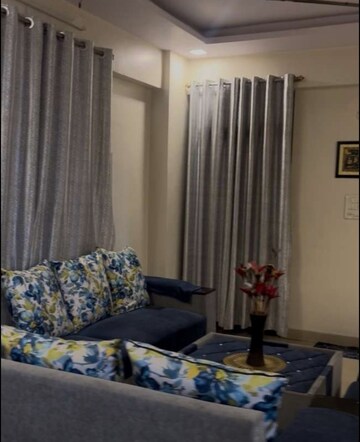 Living Room in 3 BHK Apartment at Daliganj – for Rent