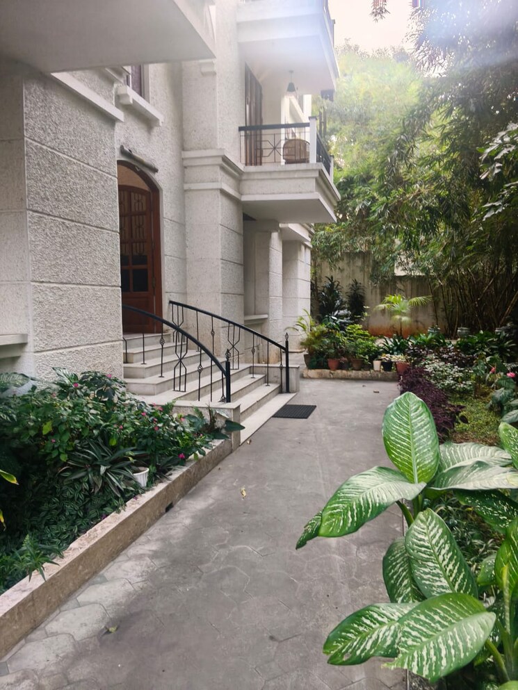 Balcony, sns-villa 3 Bedroom 2000 Sq.Ft. Apartment In Lavelle Road Bangalore 9674203