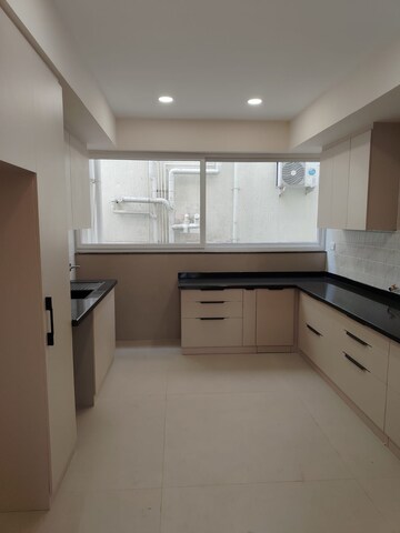 Kitchen in 3 BHK Apartment at Sindhi Colony Ulsoor, Halasuru – for Rent