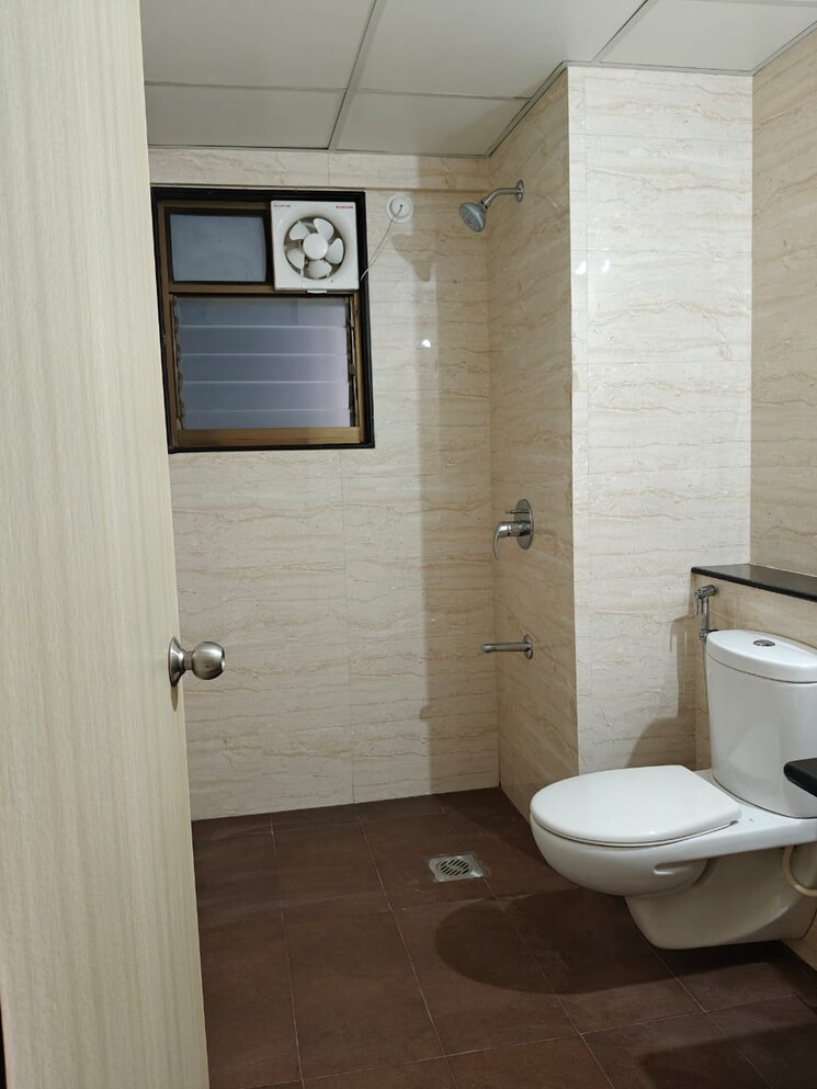 Bathroom, paranjape-blue-ridge 2 Bedroom 1020 Sq.Ft. Apartment In Hinjewadi Pune 9674217