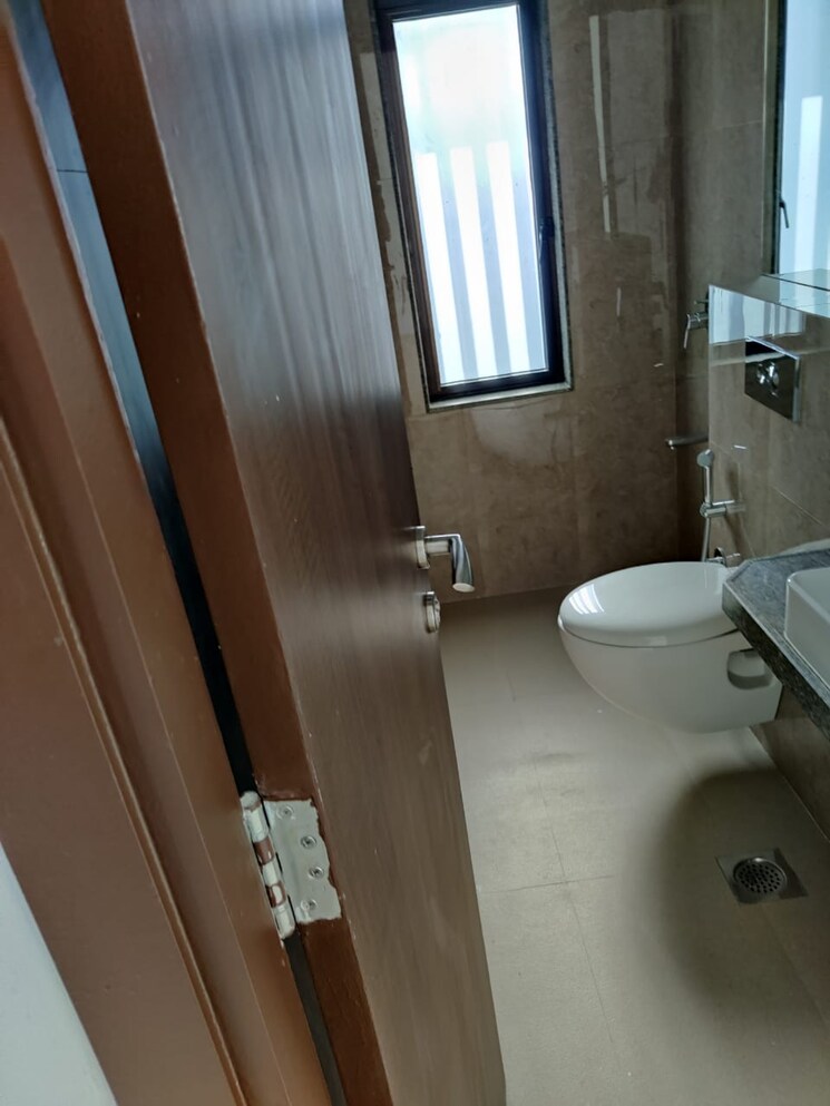 Bathroom, sunteck-city-avenue-1 2 Bedroom 815 Sq.Ft. Apartment In Goregaon West Mumbai 9674225