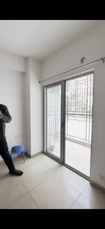 Room in 2 BHK Apartment at Gulshan Bellina, Sector 16 Greater Noida – for Sale