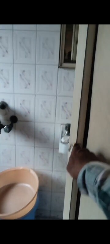 Bathroom in 1 BHK Apartment at Kurla East – for Rent