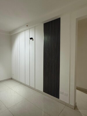 Room in 3 BHK Apartment at Prestige Beverly Hills, Kokapet – for Rent