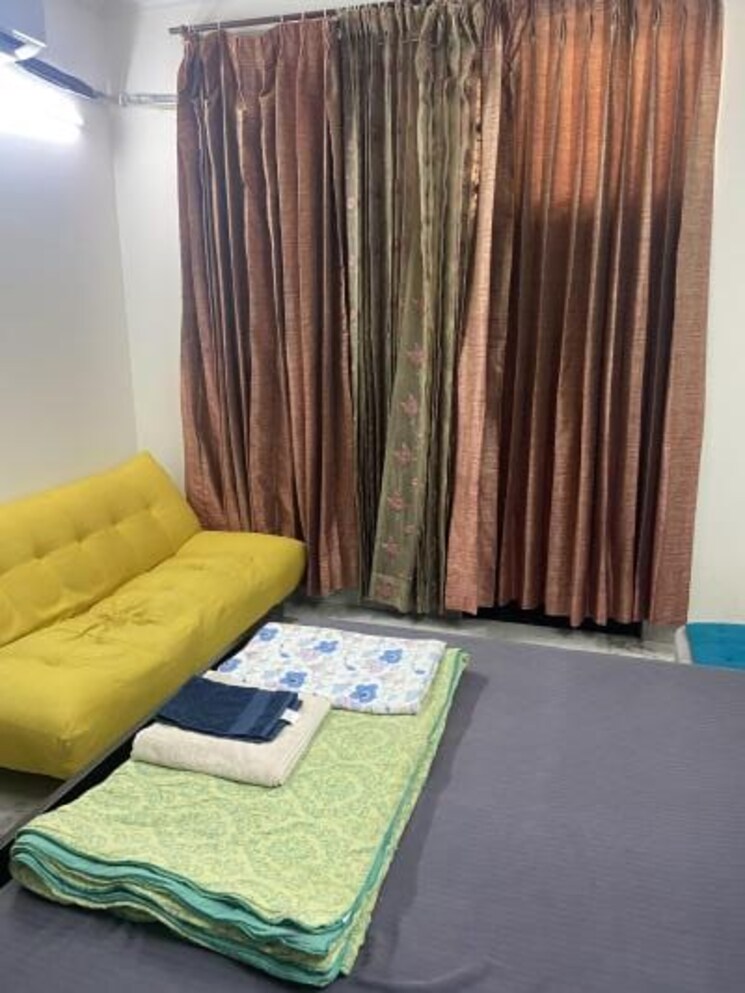 Bedroom, amrapali-crystal-homes 3 Bedroom 1375 Sq.Ft. Apartment In Sector 76 Noida 9674268