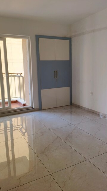 3 BHK Apartment For Rent in Omega Windsor Greens, Faizabad Road