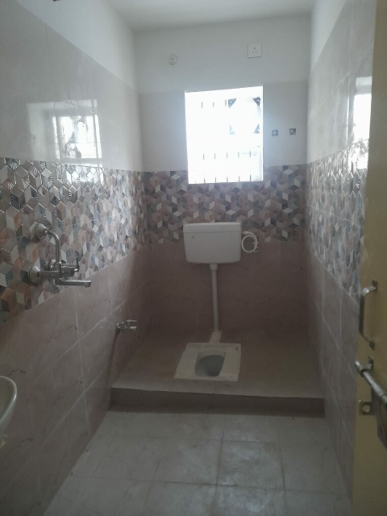 Bathroom, bariatu 3 Bedroom 1500 Sq.Ft. Apartment In Bariatu Ranchi 9674282