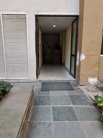 3.5 BHK Apartment For Rent in Mahagun Mezzaria, Sector 78