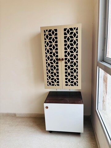 Furnished Amenities in 2 BHK Apartment at Courtyard by Narang Realty and The Wadhwa Group, Pokhran Road No Two – for Rent