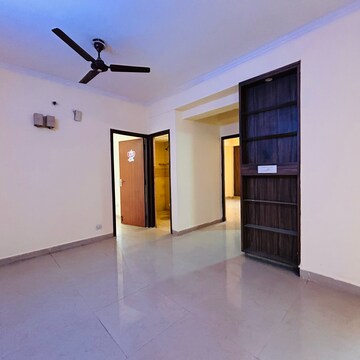 Room in 2 BHK Apartment at Supertech Ecociti, Sector 137 – for Sale