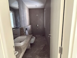 Bathroom in 4 BHK Apartment at Indiabulls Sky Forest, Lower Parel – for Rent