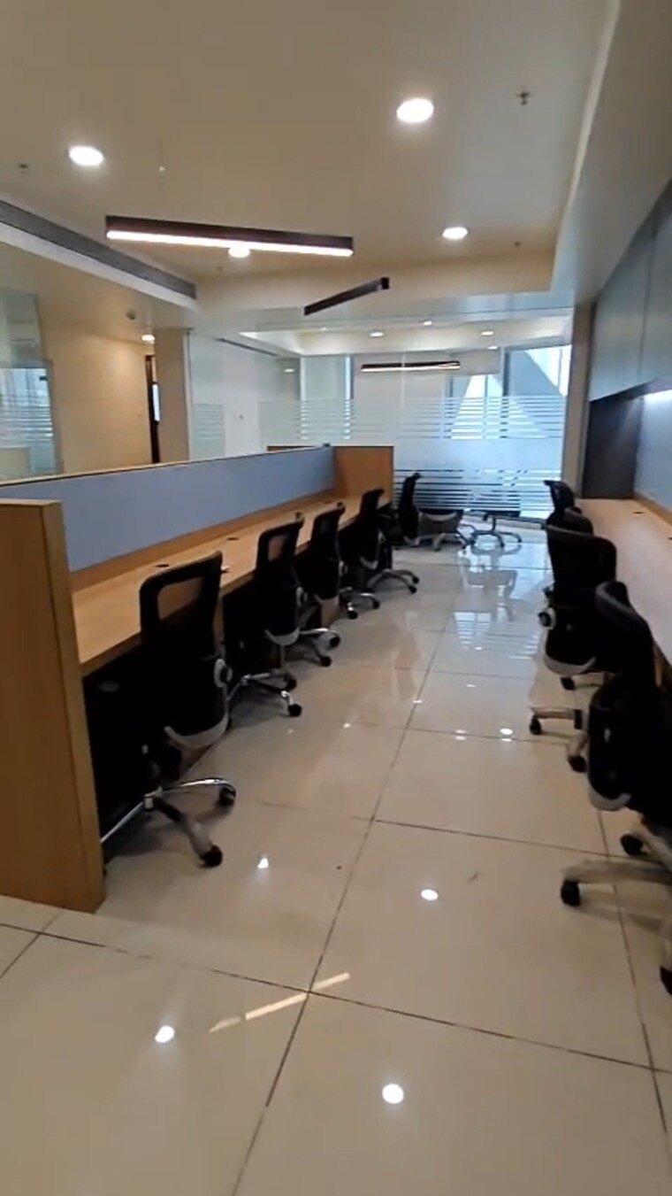 Team Area, chandak-chambers Commercial Office Space 800 Sq.Ft. In Andheri East Mumbai 9674346