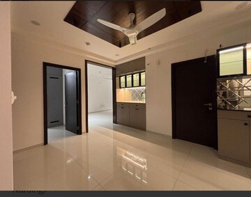 Room in 2 BHK Apartment at Rajapushpa Provincia, Narsingi – for Rent