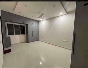 Room in 2 BHK Apartment at Rajapushpa Provincia, Narsingi – for Rent