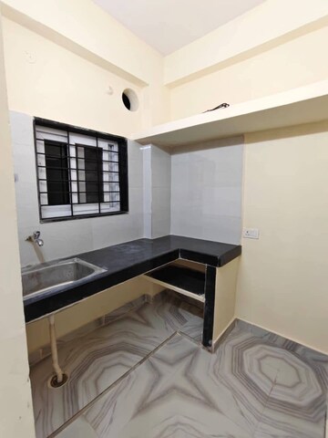 Team Area in 1 BHK Apartment at Kondapur – for Rent