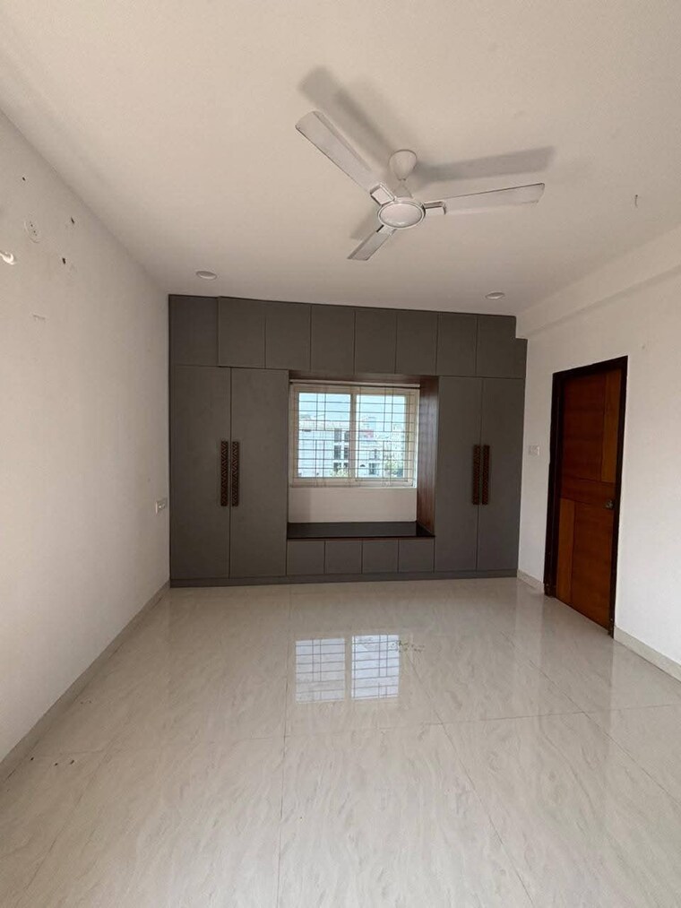 Room, kondapur 3 Bedroom 1750 Sq.Ft. Apartment In Kondapur Hyderabad 9674395